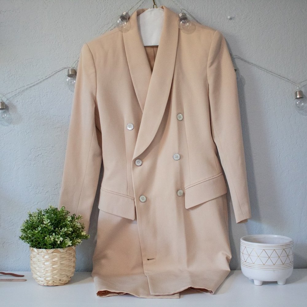 ✨Tahari formal coat✨